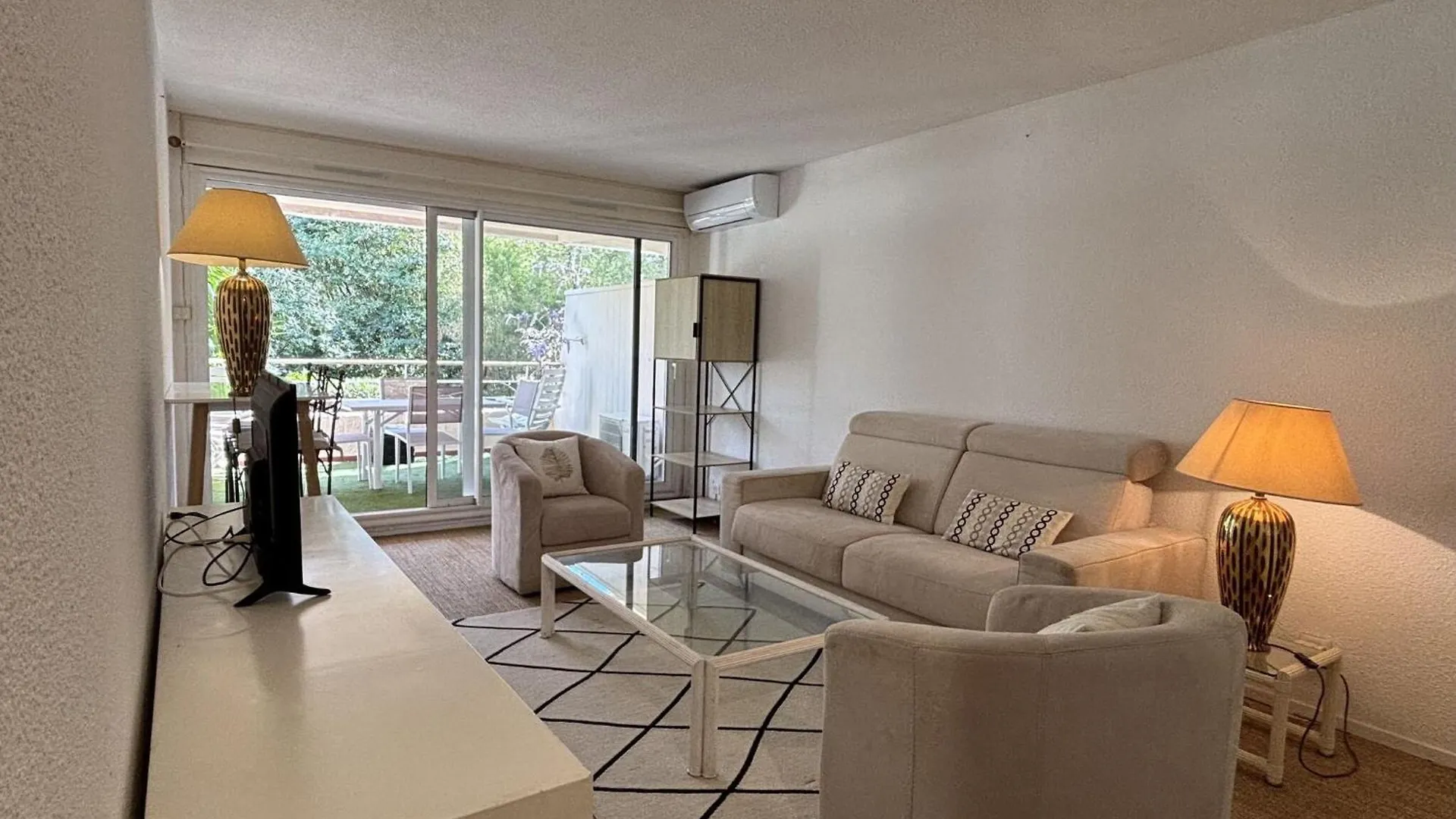 Summer Studio By Halldis Saint-Tropez